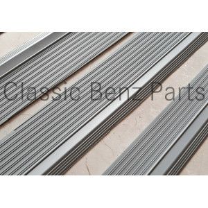280SEL 300SEL DOOR SILL PLATE RUBBER COVERS GREY