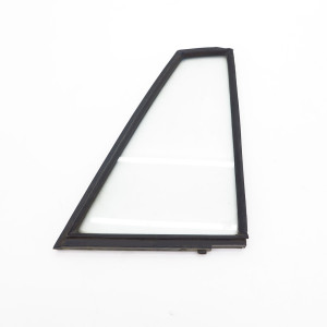 MERCEDES W111 QUARTER WINDOW RUBBER SEAL REAR RIGHT 